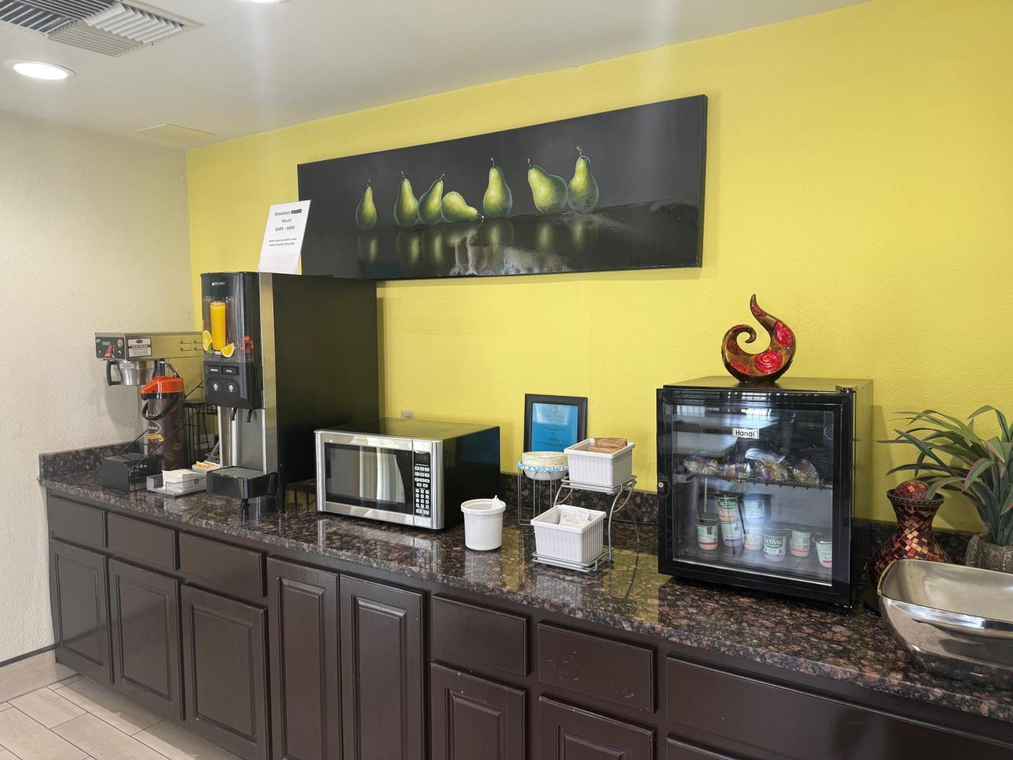 Super 8 By Wyndham Petersburg Motel Ngoại thất bức ảnh