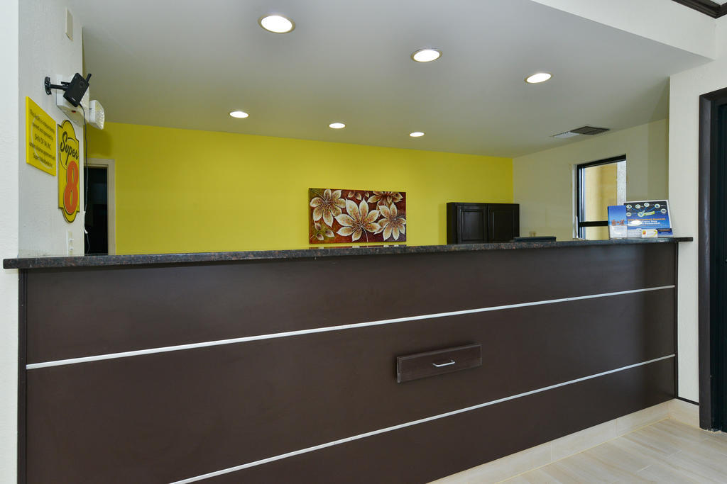 Super 8 By Wyndham Petersburg Motel Ngoại thất bức ảnh